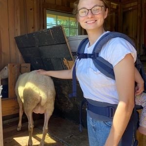 Meet your Posher, Hannah